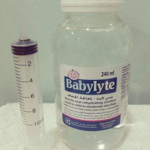 محلول لعلاج الجفاف عن طريق الفم يستخدم في علاج الإسهال عند الأطفال